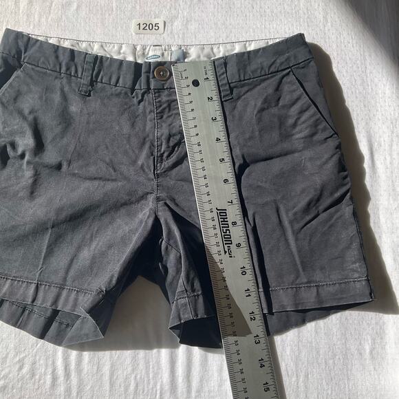 Old Navy Women’s Casual Khaki Shorts size 2, Solid Black - Picture 3 of 11